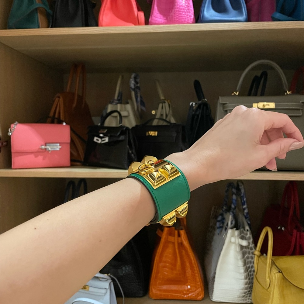 Collier de Chien Hermes bracelet.